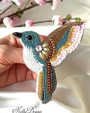 "Flying Bird" - Brosa broderie manuala
