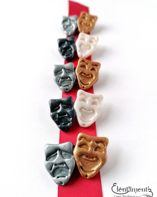 Brosa (martisor) masti de teatru