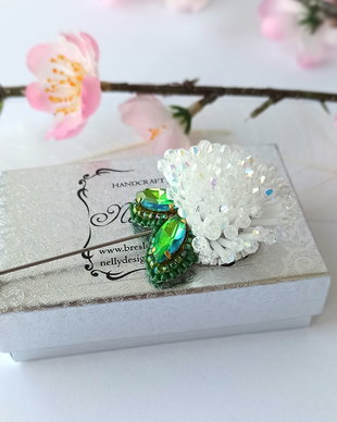 Papadie - Brosa tip pin, broderie manuala
