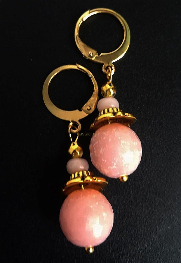 cercei cu opal roz si accesorii placate cu aur
