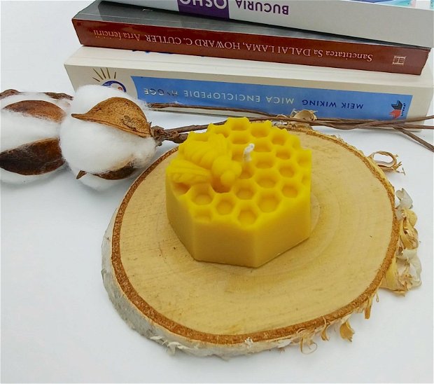 Lumanare hexagon din ceara de albine