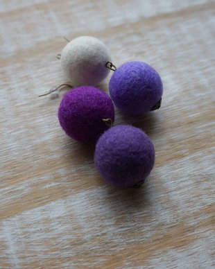 Cercei Mauve and White