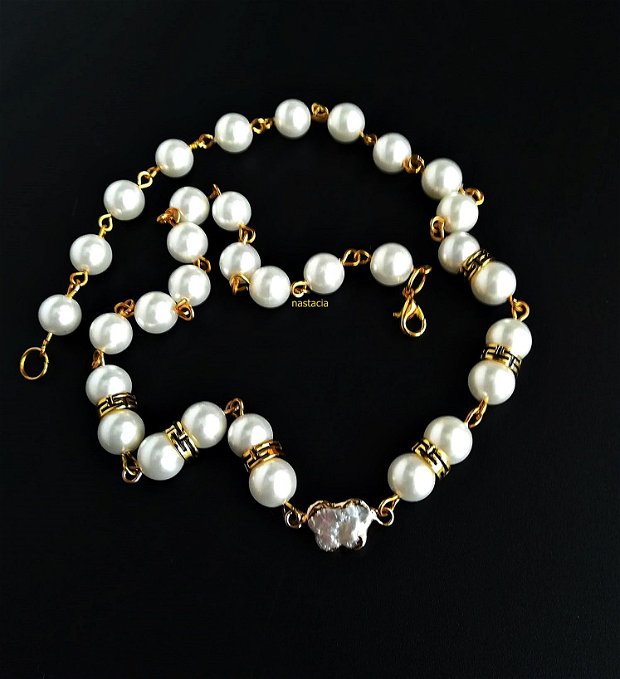 colier perle naturale seashell albe si accesorii aurite