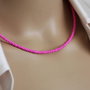 Choker finut roz neon