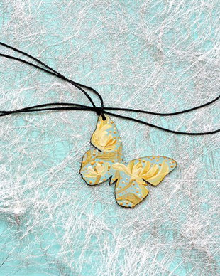 Pandantiv fluture, cu motiv floral, unicat