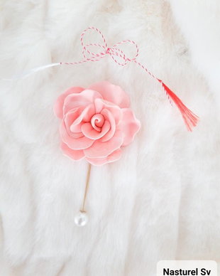 Pin martisor: Trandafir