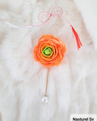 Pin martisor: Ranunculus