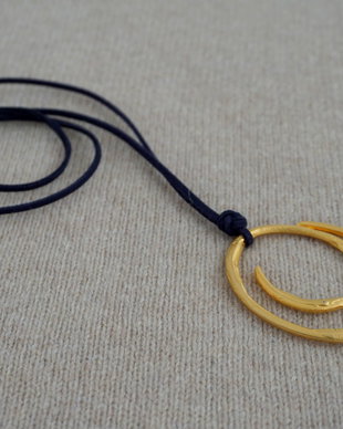 Colier Espiral dorada