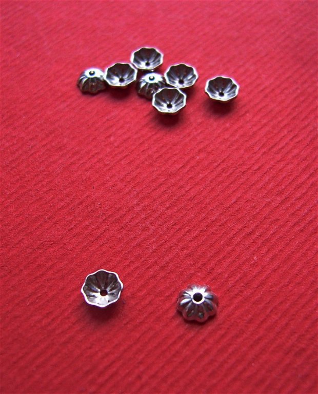 (2 bucati) Capacel ornamental din argint .925 placat cu rodiu aprox 1.5x4 mm