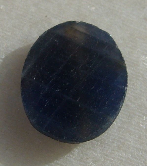 Cabochon safir fatetat (lucrat in India) aprox 3x12x14.7 mm