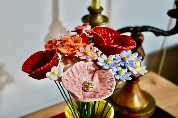 Floare de Capsuna din Ceramica - Flori din Ceramica