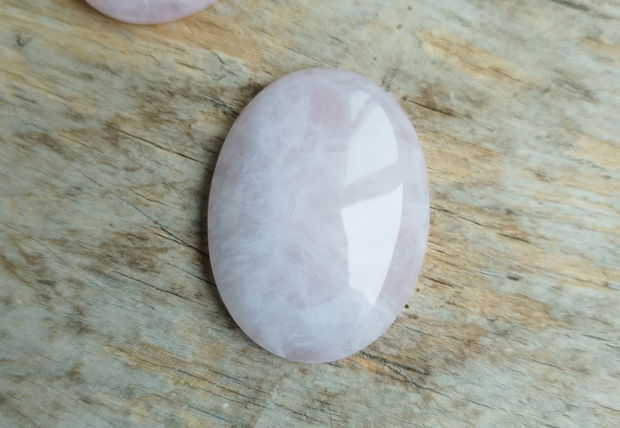 Cabochon cuart roz, 40x30 mm