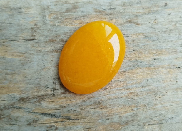 Cabochon jad galben, 40x30 mm