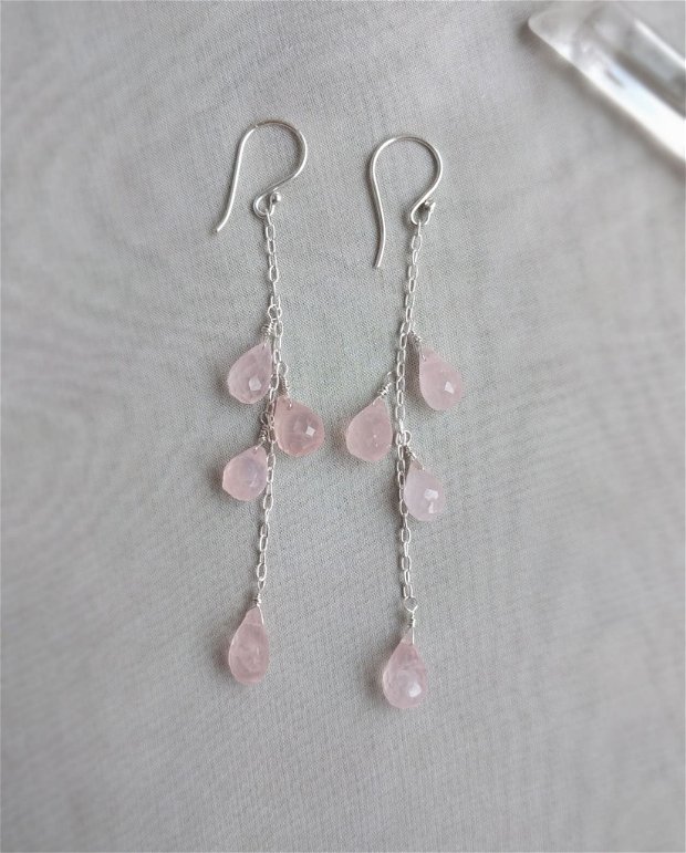 Floating -Cercei lungi cuart roz. Pietre semipretioase roz. Idee cadouri pentru ea.Cercei din argint handmade.