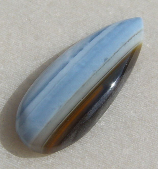 Cabochon din blue opal (lucrat manual in India) aprox 6x14x37.5 mm