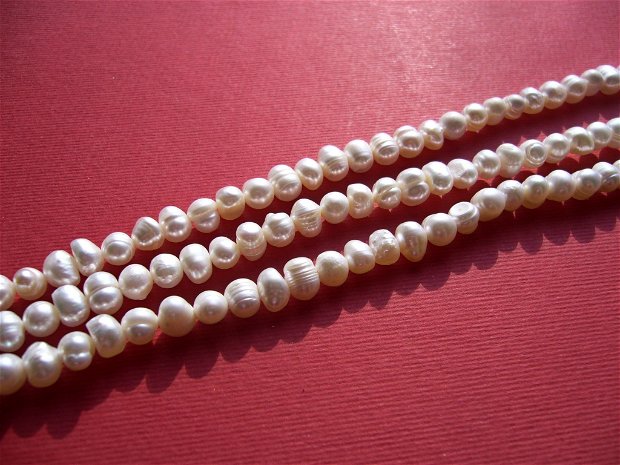 Sirag perle de cultura calitatea a-2 a, de lungime aprox 34 cm fara inchizatoare