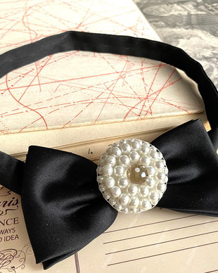 Jabou elegant in forma de papion・Bijuterie unicat・Chocker・Guler