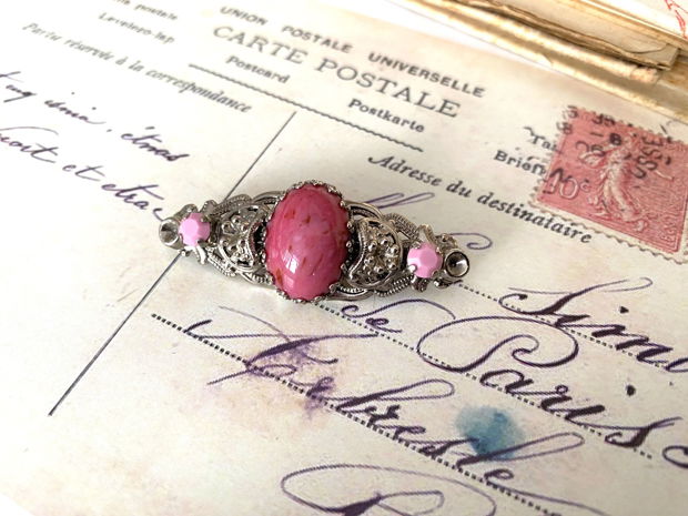 Brosa decorativa cu piatra de cuart roz・Accesoriu brosa・Brosa vintage eleganta
