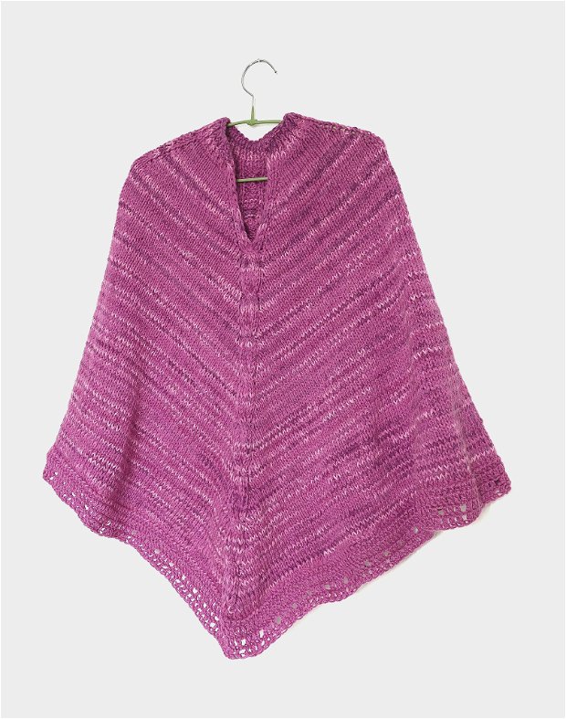Poncho capa cu lana tricotat manual roz pink