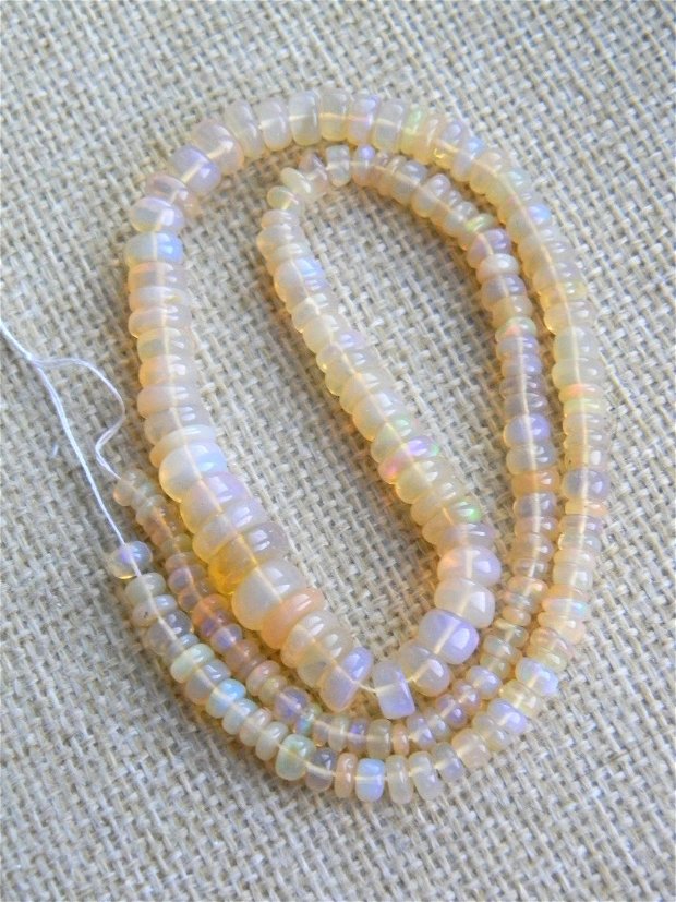 Opal etiopian (M9)