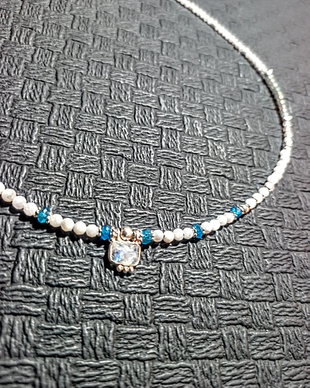 Colier argint piatra lunii apatit  mini charm boho chic trendy minimalist - Transport gratuit
