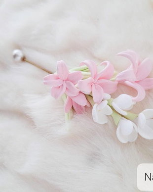Pin: Zambile si liliac alb