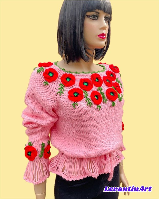 Pulover tricotat cu maci crosetati si frunze brodate, unicat. Bluza dama lucrata manual. Pulover roz handmade. Bluza cu flori 3D. Pulover scurt tricotat manual