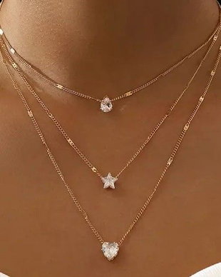 Lantisor minimalist cu trei randuri si pandantive zirconiu