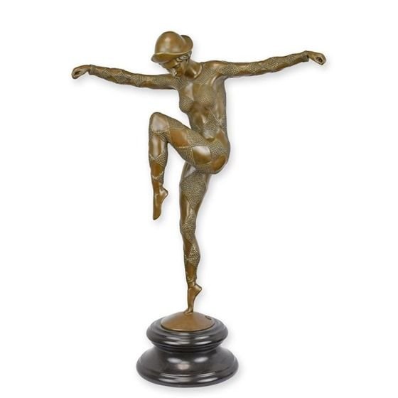 Dansatoare arlechin-statueta din bronz pe un soclu din marmura