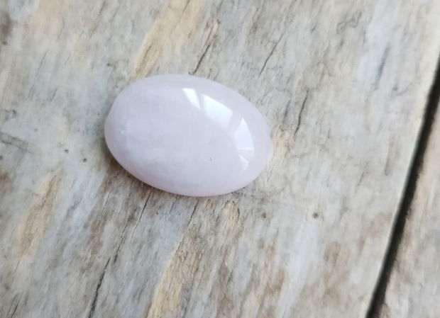 Cabochon cuart roz, 25x18 mm