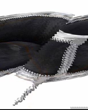 Canapea caine din lemn masiv argintiu cu tapiterie neagra