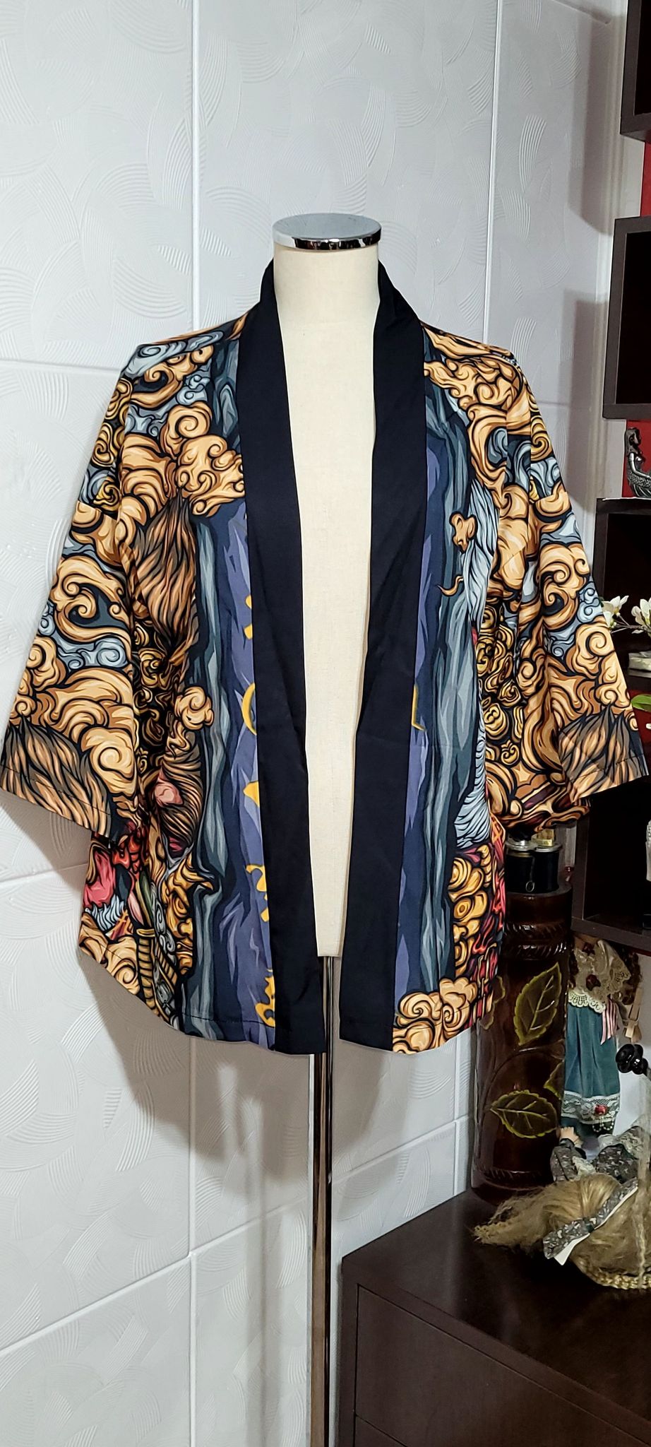 【超希少品】Die schönsten Kimonos 超希少品】Die schönsten Kimonos Queen Of Hearts Short Kimono