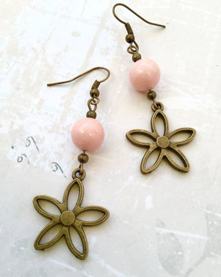 Cercei vintage coral roz