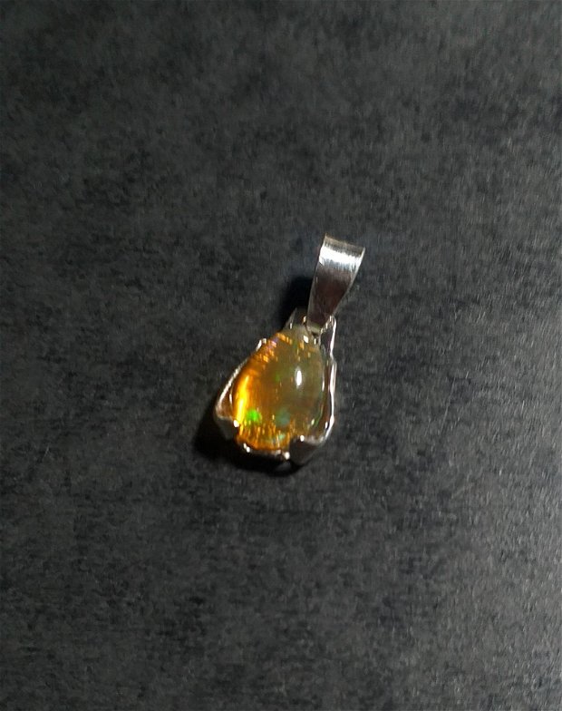 Pandantiv argint si opal etiopian