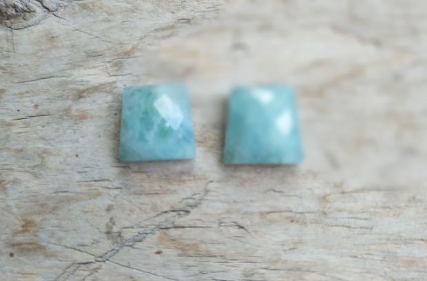 Cabochon acvamarin fatetat, aprox 10x10x4.5 mm (2 buc)