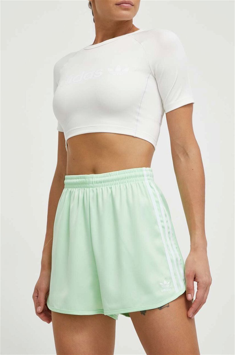 adidas Originals pantaloni scurti femei, culoarea verde, cu imprimeu, high waist, IP0712