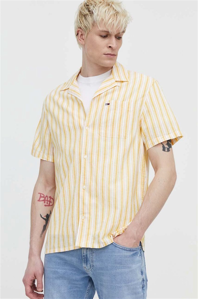 Tommy Jeans camasa din amestec de in culoarea galben, regular