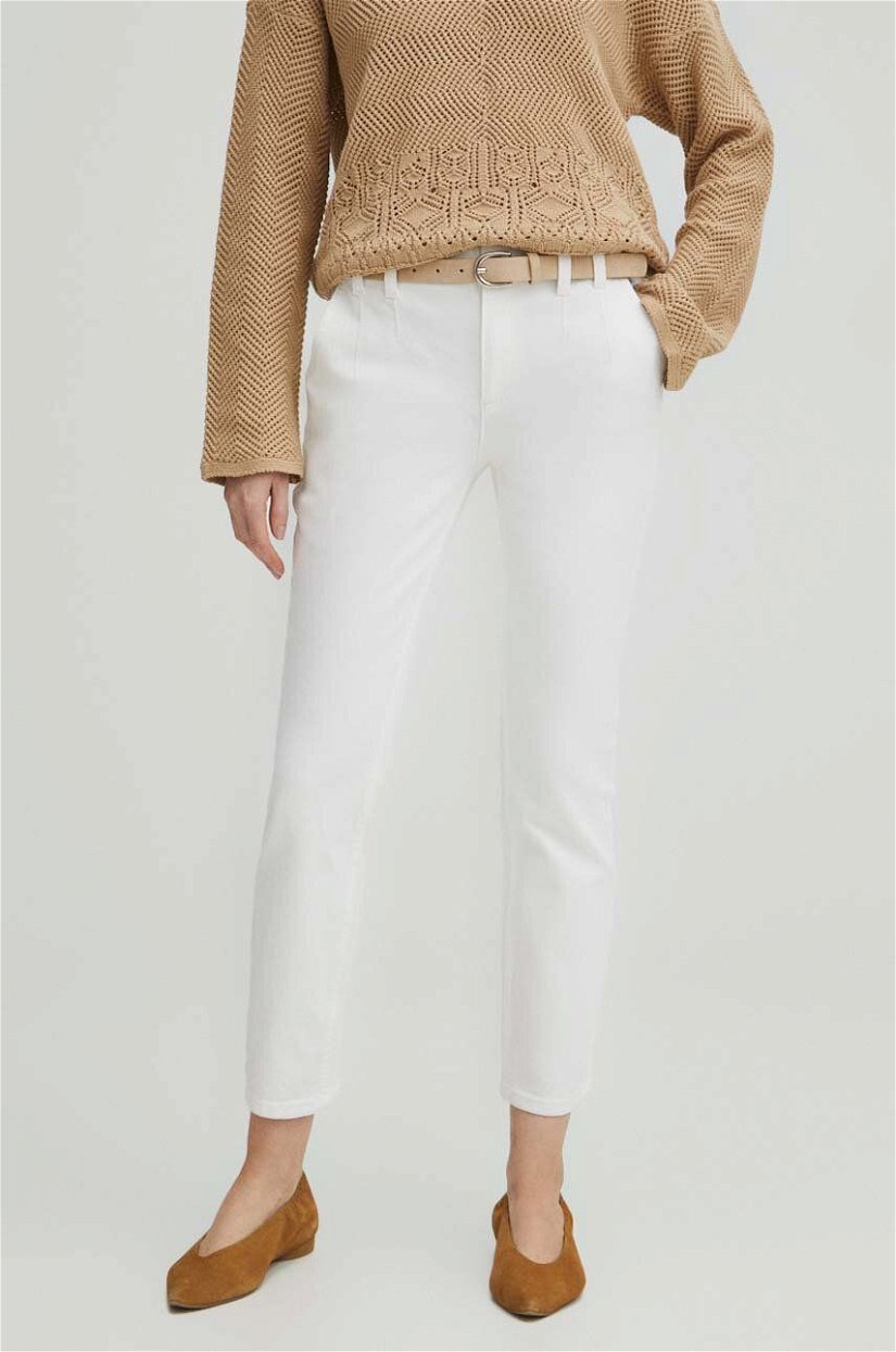 Medicine jeansi femei, culoarea alb