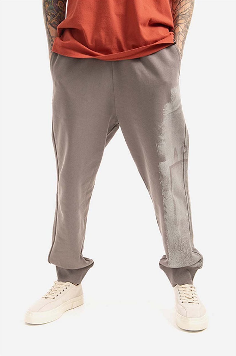 A-COLD-WALL* pantaloni de trening din bumbac Collage culoarea gri ACWMB097.-MIDGREY