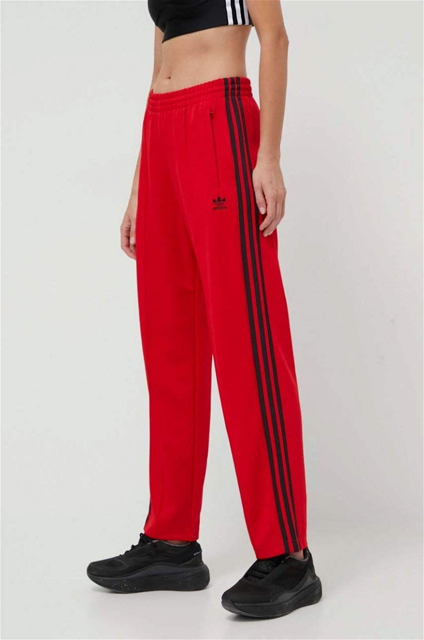 adidas Originals pantaloni de trening culoarea roșu, cu imprimeu IM9809