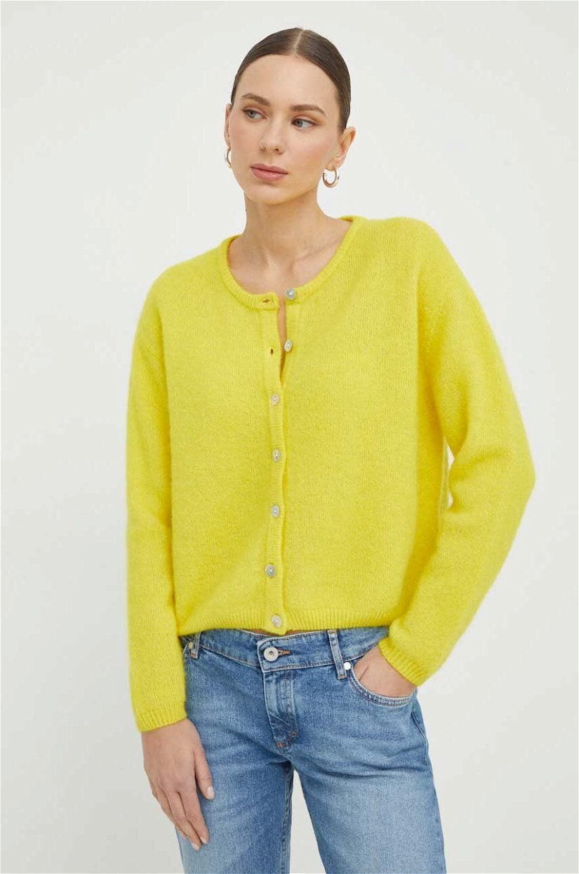 American Vintage cardigan din lana culoarea galben, light