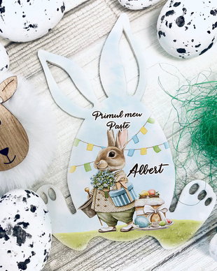 Decoratiune din lemn - Iepuras poznas de Paste personalizat - Charming Bunny
