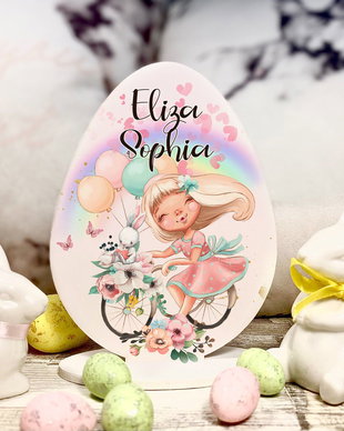Decoratiune din lemn - Ou de Paste personalizat cu suport - Sweet Girls
