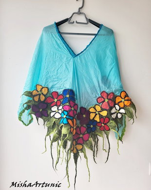VANDUT - Bluza din matase naturala si flori multicolore impaslite