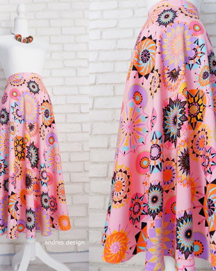 Fusta Vaporoasa Roz cu Print Multicolor