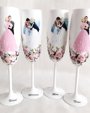Pahare de nunta personalizate, miri si trandafiri roz