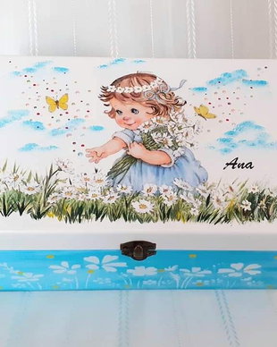 Cutie de amintiri, fetita cu margarete