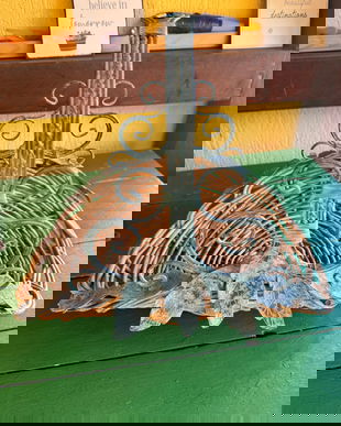 COȘ ÎMPLETIT CU MÂNER ȘI DECOR FIER FORJAT FRANTA