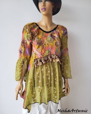 Bluza impaslita, cu tule si broderii