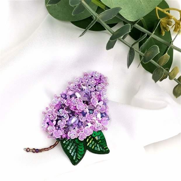 Rezervat Broșă - Floare de LILIAC Purple Senses